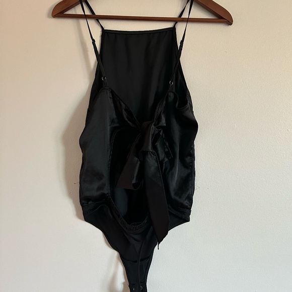 Abercrombie Open Back Bodysuit Black - Picture 4 of 6